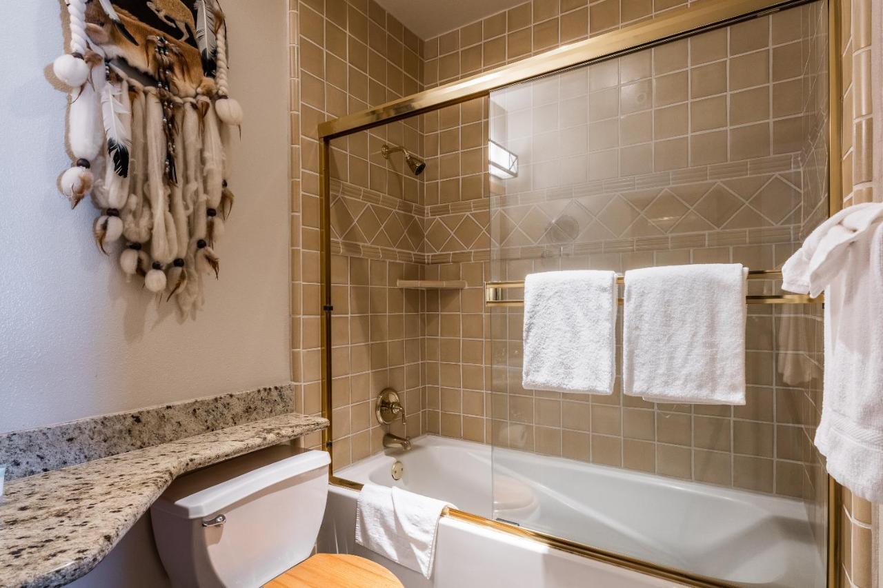 Juniper Springs Lodge #413 - Luxury Ski In Ski Out! 2 Bedroom Маммот Лейкс Экстерьер фото